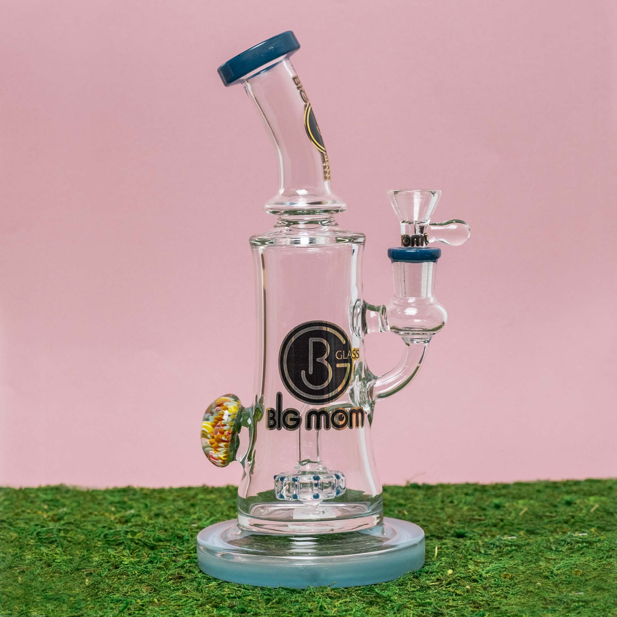 Smoking Bong by Lookah Big Mom